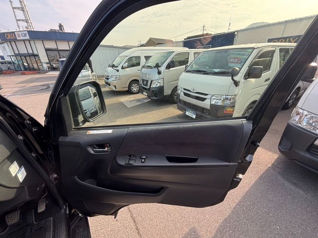 HIACE van 2WD
