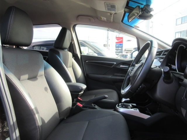 FIT HYBRID
