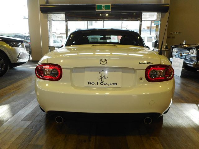ROADSTER