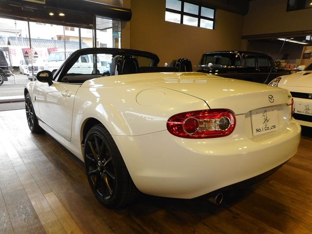 ROADSTER