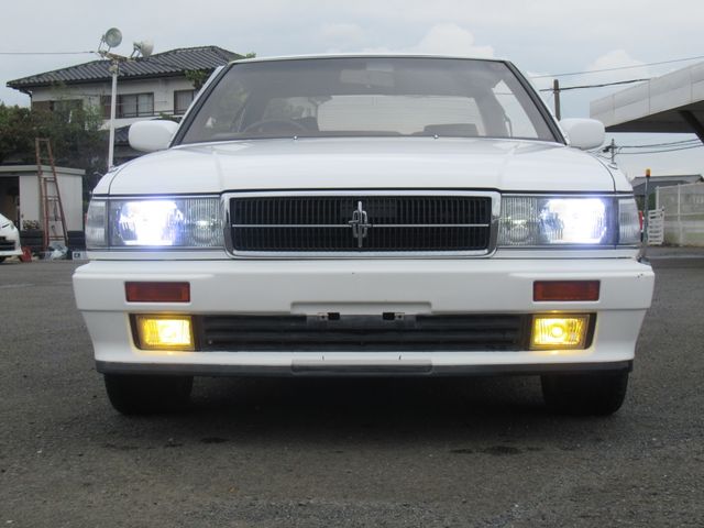 CEDRIC hardtop