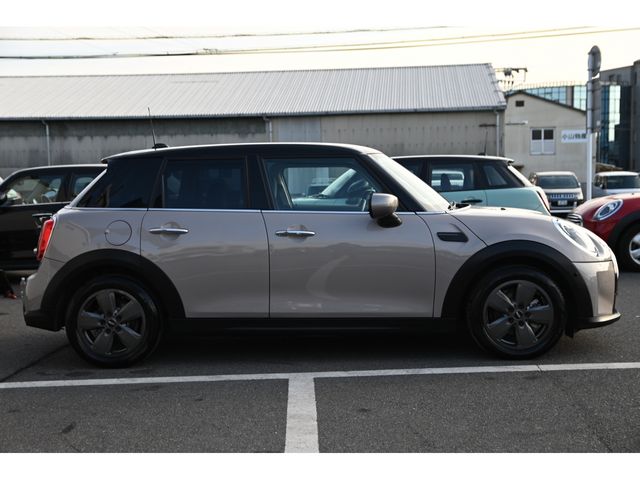 MINI COOPER D 5DOOR