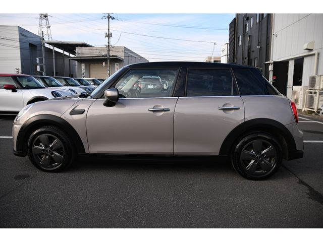 MINI COOPER D 5DOOR