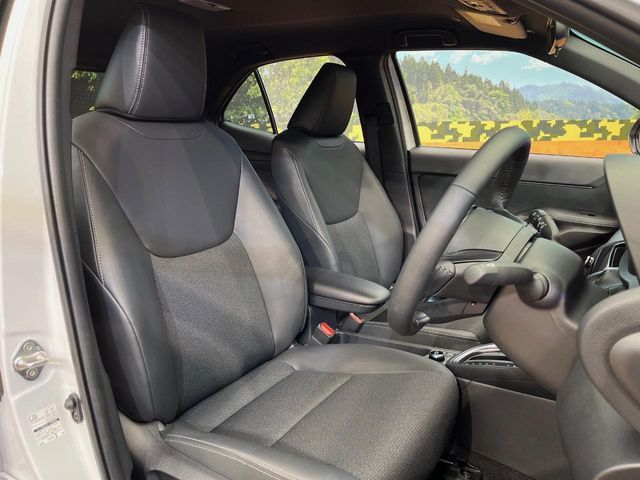YARIS CROSS HYBRID