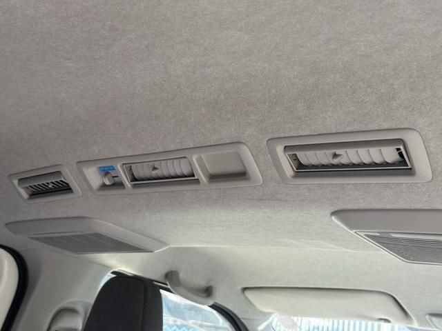 HIACE van 2WD