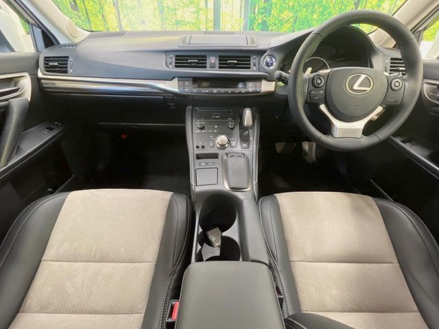 LEXUS CT200h