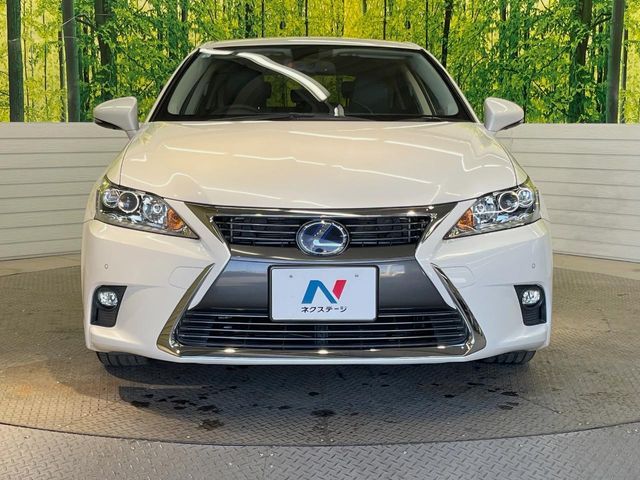 LEXUS CT200h