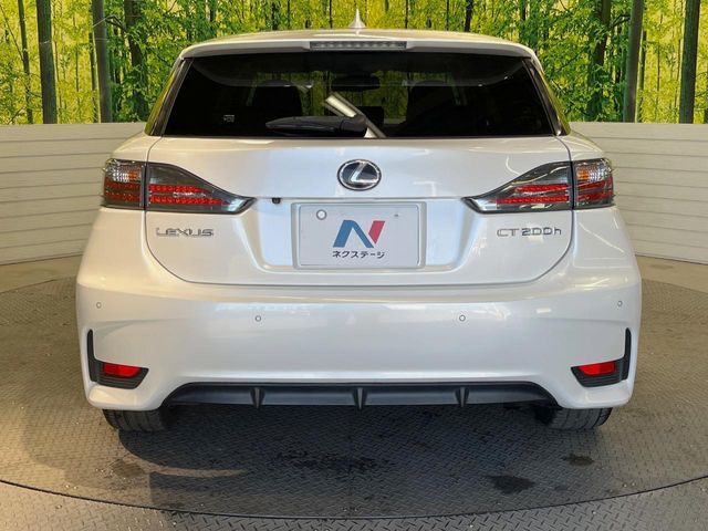 LEXUS CT200h