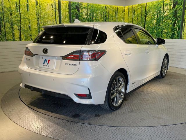 LEXUS CT200h