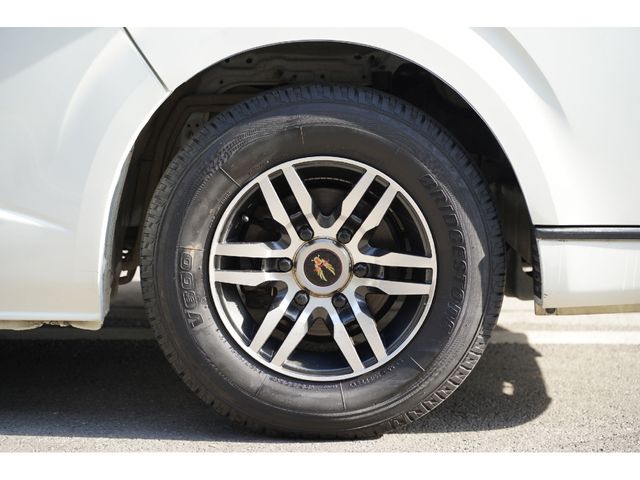 HIACE van 2WD