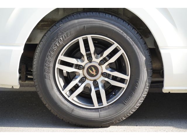 HIACE van 2WD