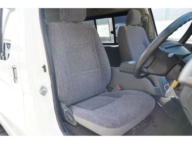 HIACE van 2WD