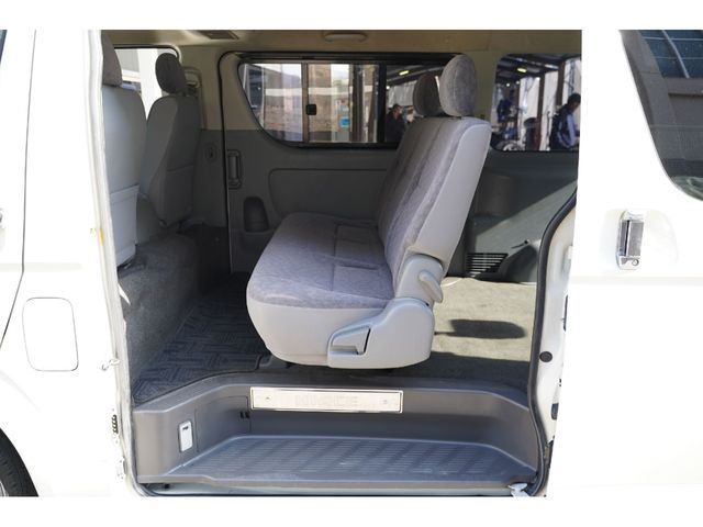 HIACE van 2WD
