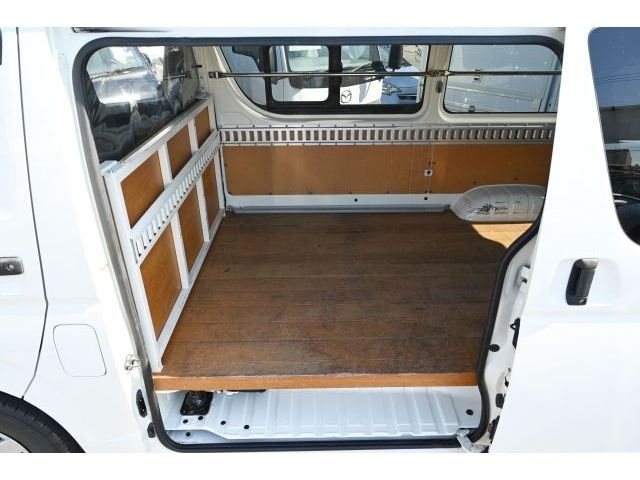 HIACE van 2WD