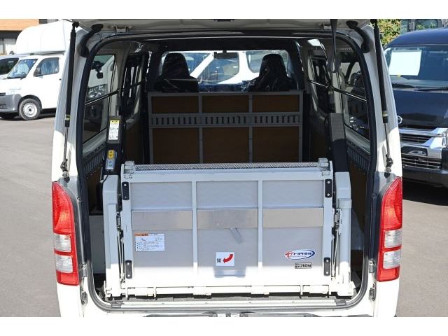 HIACE van 2WD