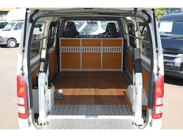 HIACE van 2WD