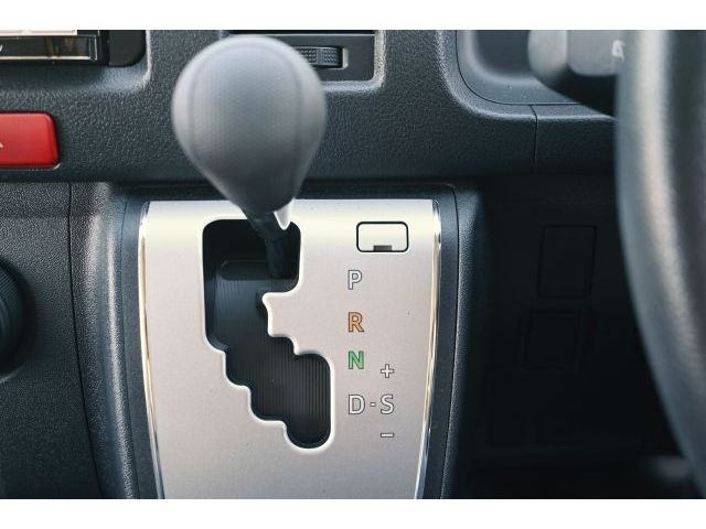 HIACE van 2WD
