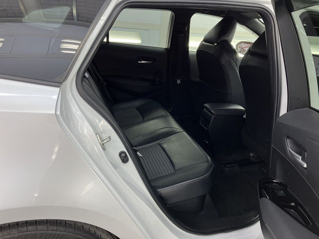 COROLLA TOURING HYBRID 4WD