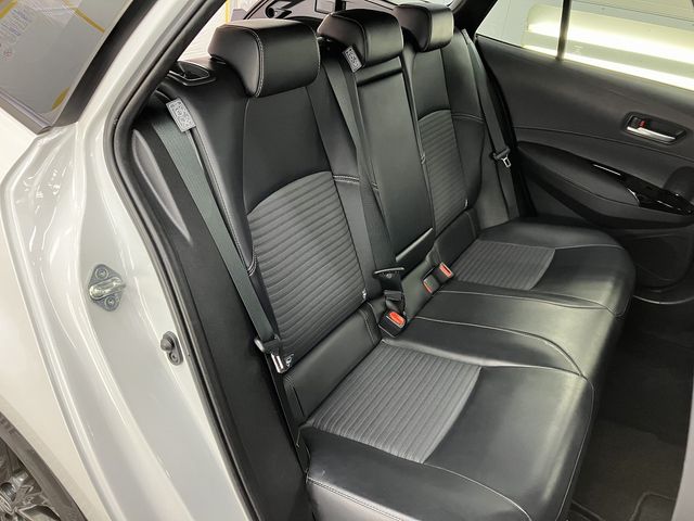 COROLLA TOURING HYBRID 4WD