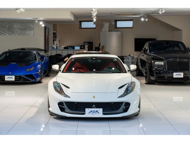 FERRARI 812 Superfast