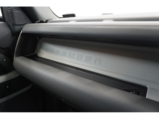 ROVER DEFENDER