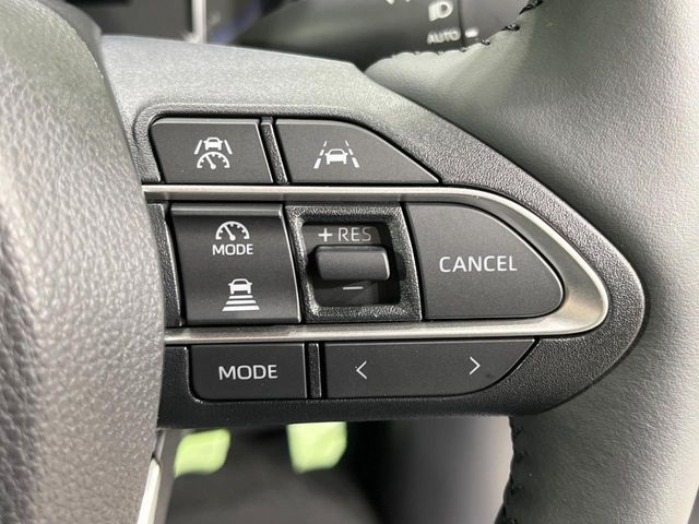 VOXY HYBRID