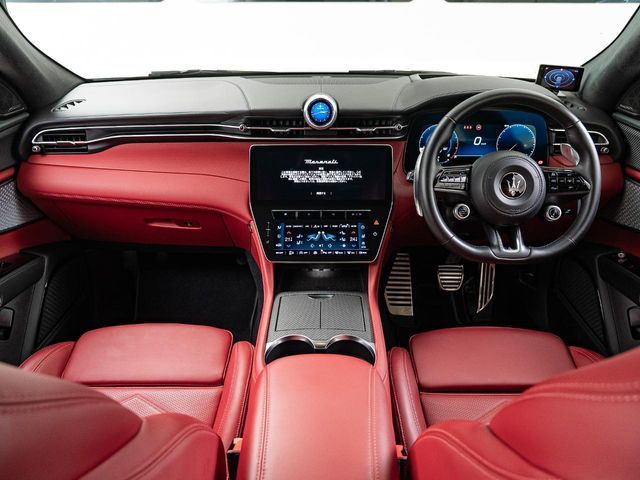 MASERATI Grecale