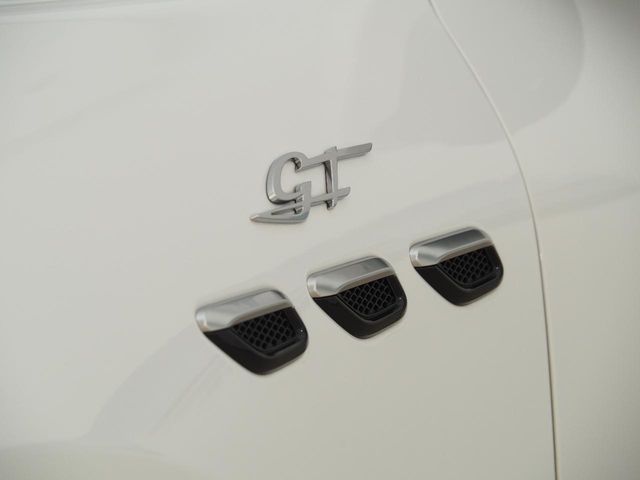 MASERATI Grecale