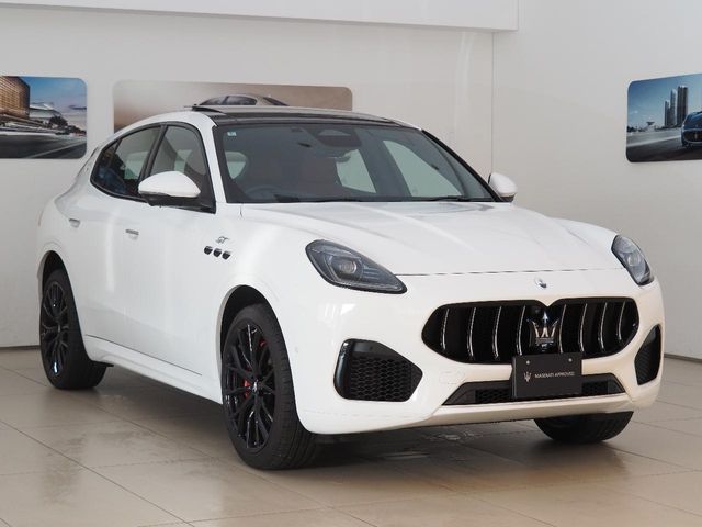 MASERATI Grecale