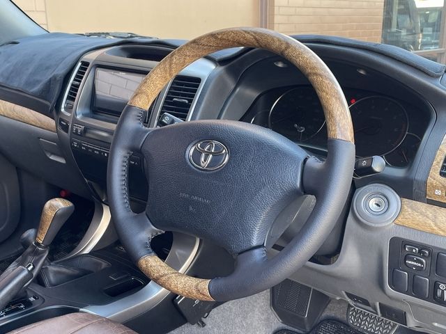 LANDCRUISER PRADO