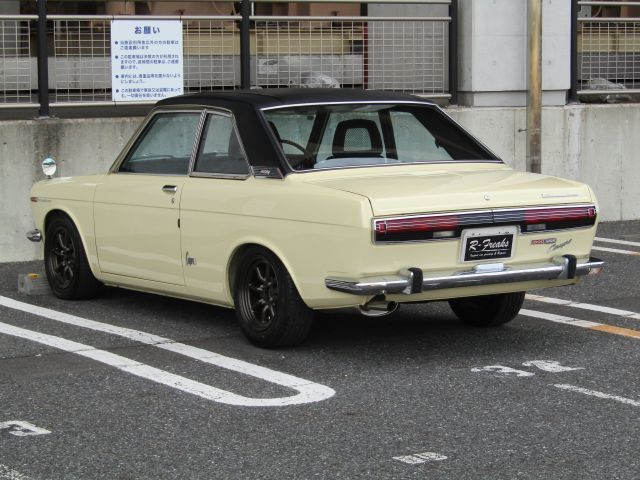 BLUEBIRD coupe