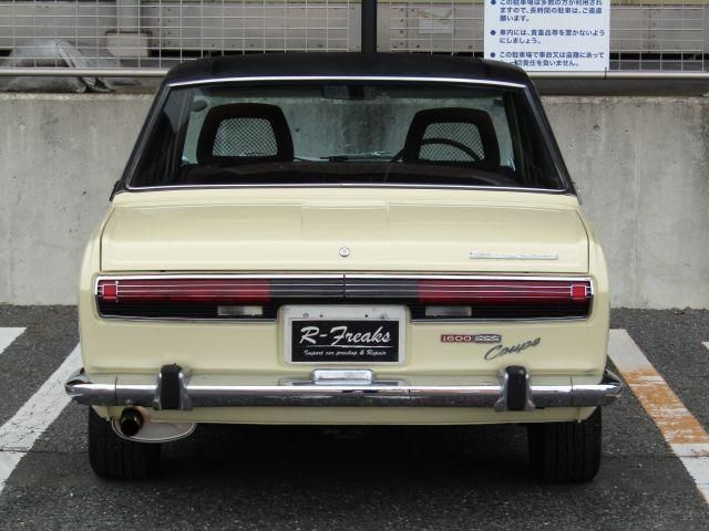 BLUEBIRD coupe