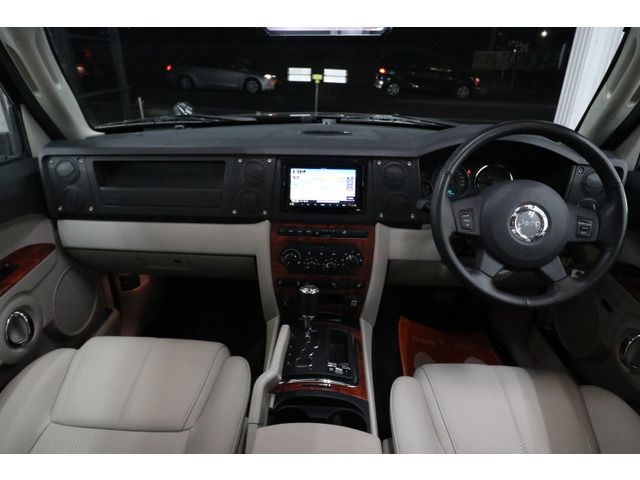 JEEP COMMANDER
