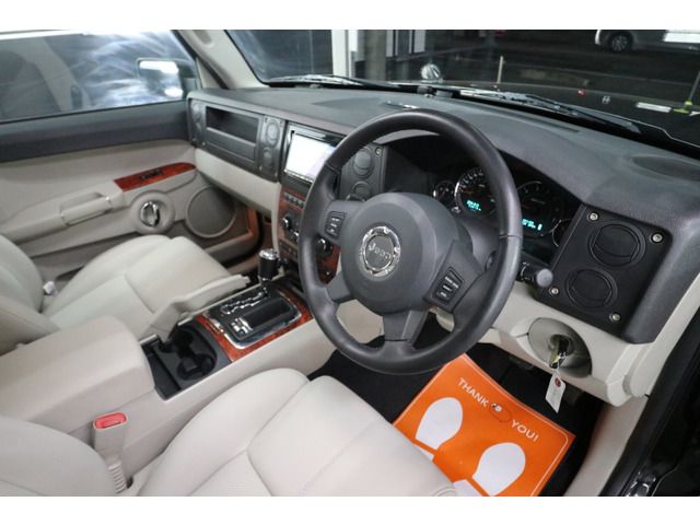 JEEP COMMANDER