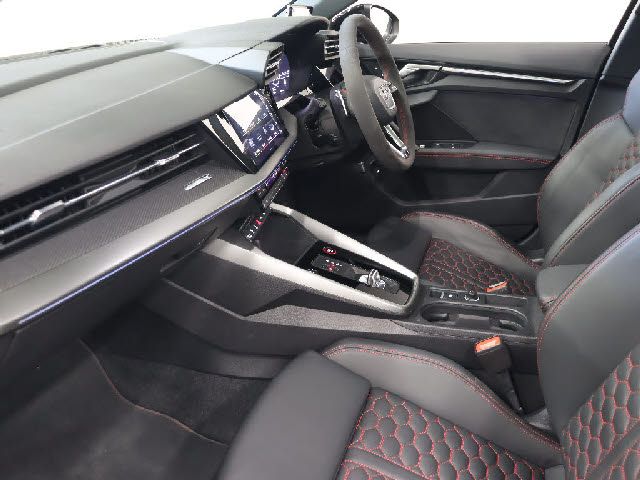 AUDI RS3 Sedan