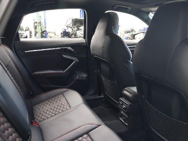 AUDI RS3 Sedan