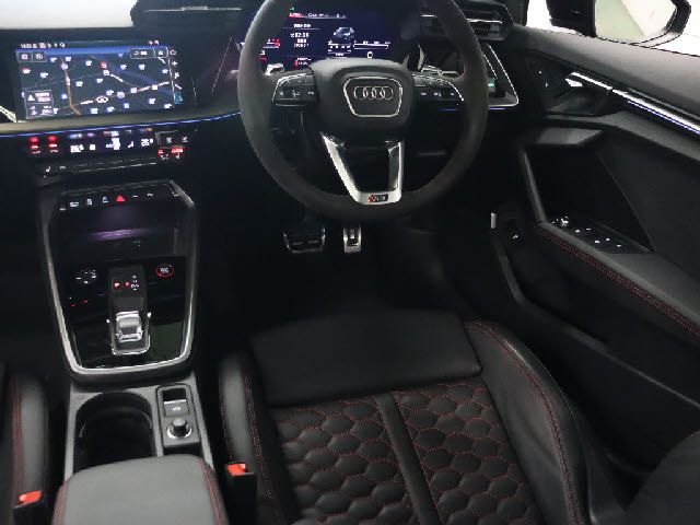 AUDI RS3 Sedan