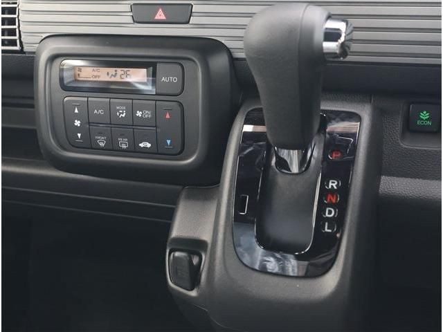 N-VAN