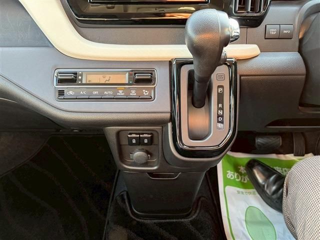 DELICA D:2 2WD
