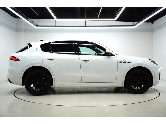 MASERATI Grecale