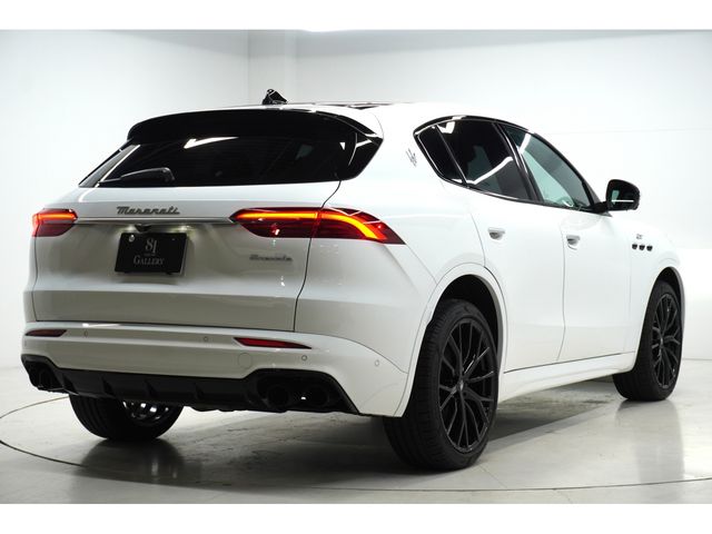 MASERATI Grecale