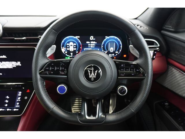 MASERATI Grecale