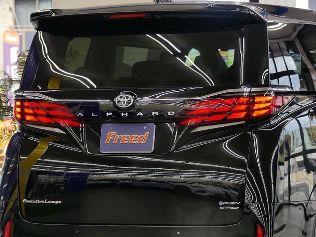 ALPHARD hybrid 4WD
