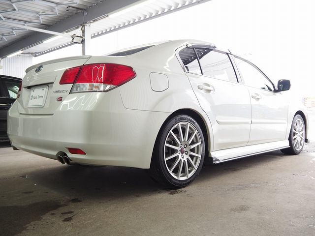 LEGACY B4
