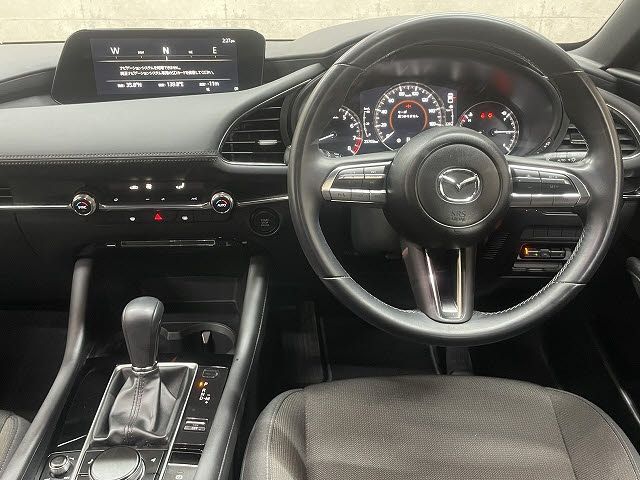 MAZDA3 FASTBACK