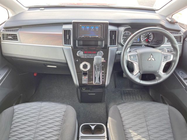 DELICA D:5 4WD