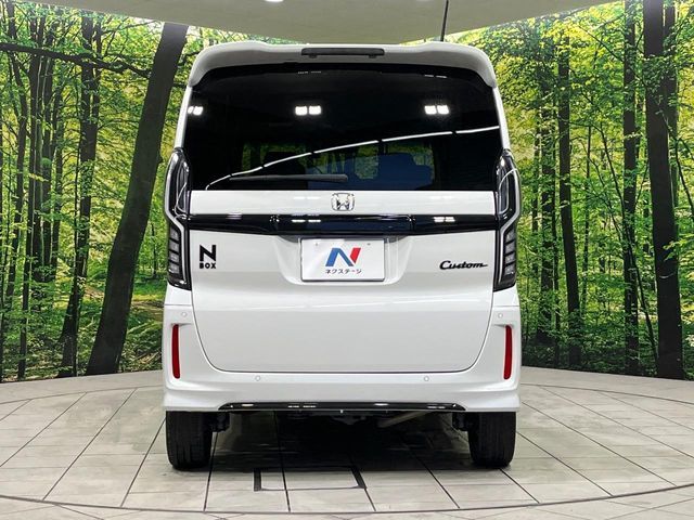 N-BOX CUSTOM 4WD