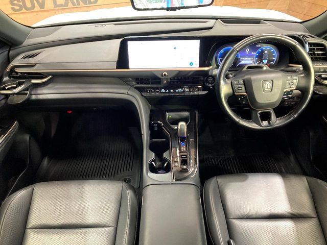 CROWN SPORT