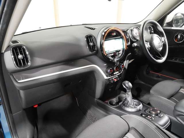 BMW MINI COOPER SD CROSSOVER