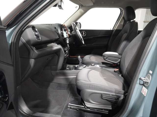 MINI COOPER D CROSSOVER